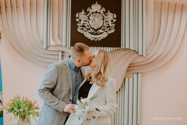 16.svatba pyrvata celuvka krasichocheva.com