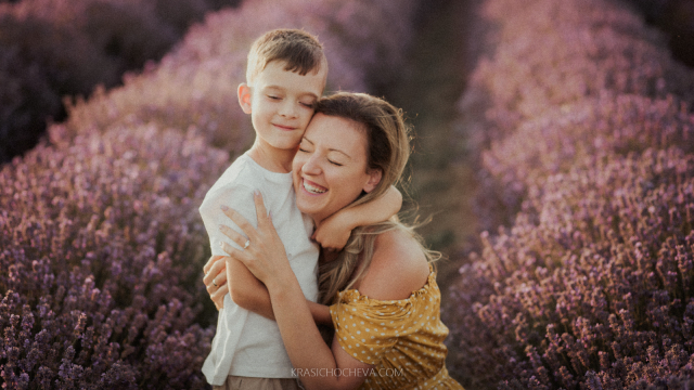 family photo session semeyna fotosesiya v lavandulata krai varna krasichocheva.com11.JPG